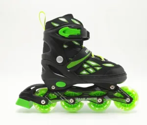 רולר בליידס שחור Grow Pro רולר בליידס לילדים – שילוב של בטיחות, נוחות ועיצוב