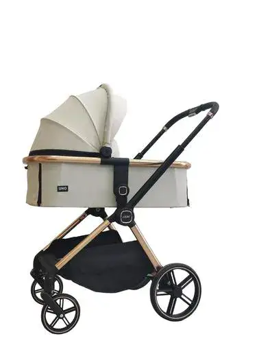 בהזדמנות ממש! עגלה ג';נה עריסה וטיולון . שריטה קלה בעריסה.טיולון חדש ממש!!. חדשה לגמרי .