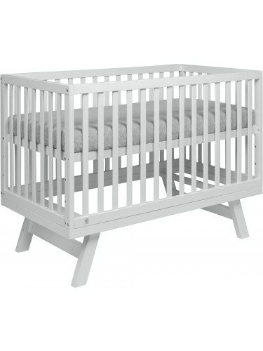 מיטה דגם אמה בצבע לבן המאופיינת בקווים נקיים ובעיצוב חדשני