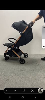 טיולון מהמם מבית Uno דגם Roxi קיפול קומפקטי אוטומטי מורשה עלייה למטוס