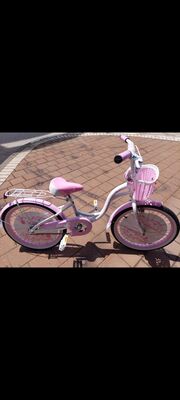 אופני בנות מידה 18" או 20" בעיצוב ייחודי ומהמם. סל קדמי. סבל אחורי וכסא רחב. קיים בצבע לבן, ורוד ותכלת