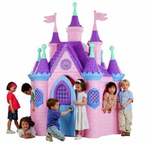 חלומם של כל ילד וילדה!! ארמון פלסטיק ענקי לחצר ולבית!! מעסיק את הילדים שעות !! ים של הנאה ומשחק בבית שכולו מעוצב מהאגדות!! מחיר מיוחד רק 4990 ש''ח!! אפשרות הובלה והרכבה!!