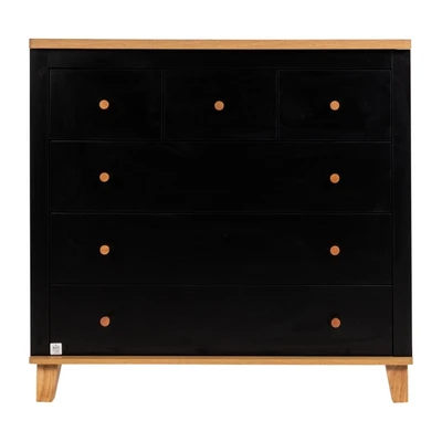 שידה שחר שחור טבעי רוחב 100 ס"מ משלבת בין מראה קלאסי ורך עם מודרניות ועכשוויות.