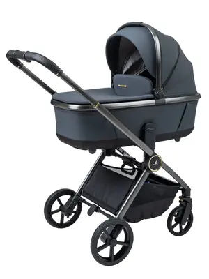 CIELO PRO LUXURY סדרת ה-PRO החדשה 2025 בעיצוב שאי אפשר להישאר אליו אדיש. שלד עגלה חדש צבע גרפיט בטקסטורה בסטייל.