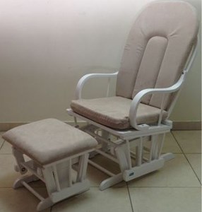 כורסת הנקה (צד פתוח ) הכוללת הדום לרגליים