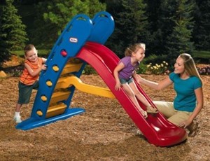 מגלשה ענקית מתקפלת לחצר ולבית מבית האיכות "Little Tikes"!!