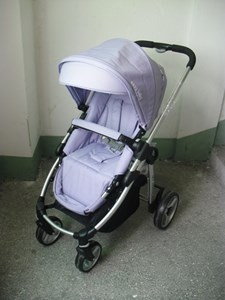 אחרונה! עגלת תינוק דגם פרינס לייט Prince Light עגלה קלת משקל מבית איזי בייבי במחיר מעולה