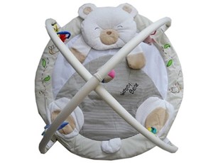 משטח פעילות דגם דובי עגול מבית אינפנטי רך ומפנק ובעל שתי קשתות