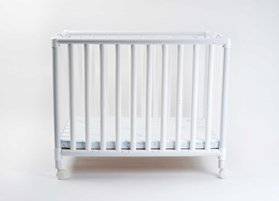 עריסת פלסטיק היחידה עם תו תקן ישראלי מבית סופר בייבי