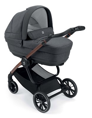 עגלת CAM טכנו סולו. עריסה רחבה ומפנקת . תוצרת איטליה