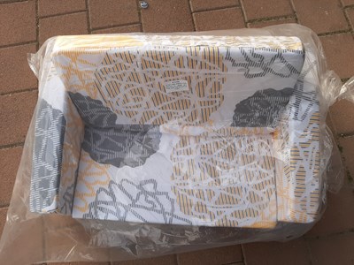 זה הזמן לשכב ולהירגע, ספונת למיטה נפתחת לתינוק במבחר צבעים