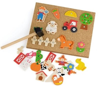 לוח שעם עם פטיש מסמרים + 24 דמויות מעץ הכוללות חיות, ירקות וכלי תחבורה לפיתוח הדמיון מבית Viga