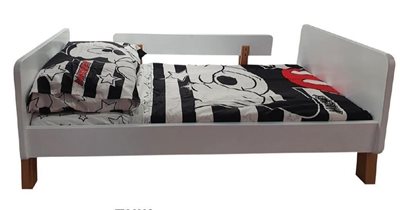 מיטת מעבר איכותית בעיצוב חדיש .מעקה עובר מצד אל צד.